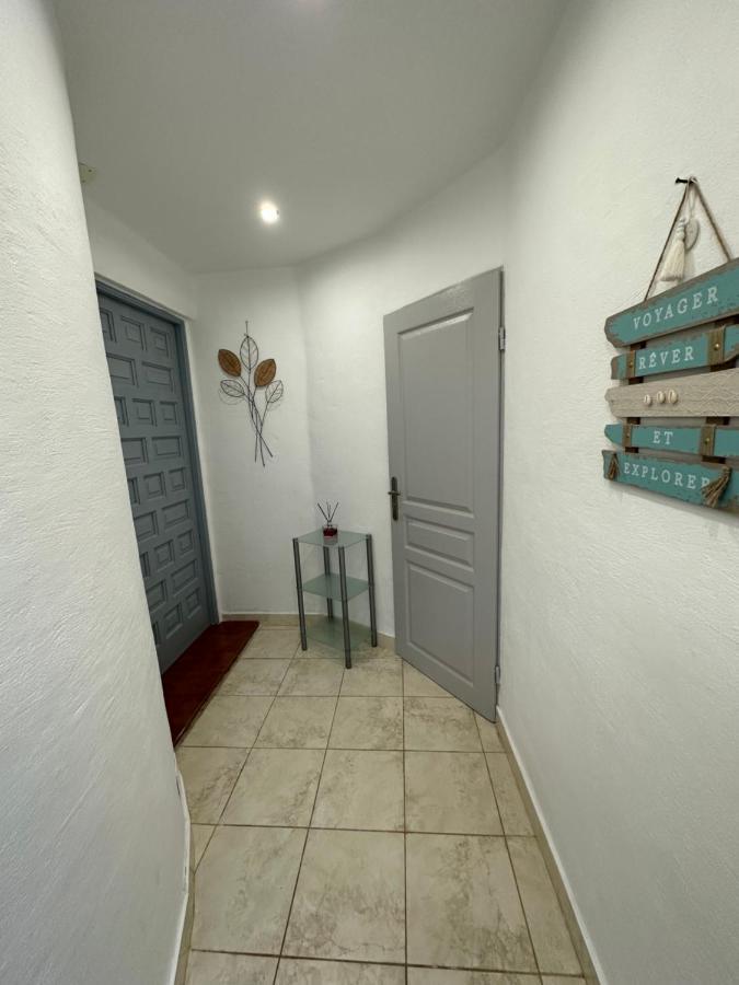 Maison De Vacances Avec Amarre Empuriabrava Exterior photo