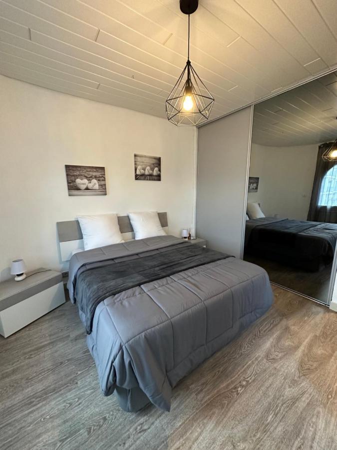Maison De Vacances Avec Amarre Empuriabrava Exterior photo